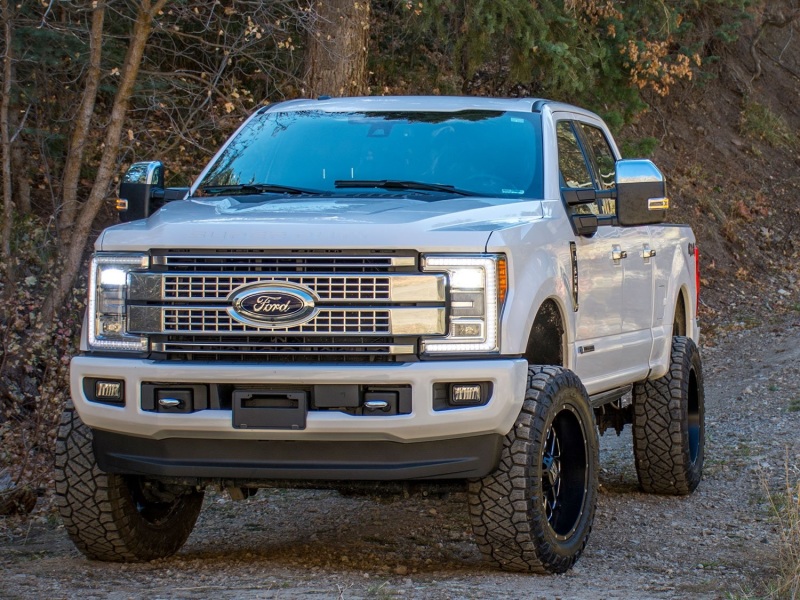 Ford F-250 Suspension Lift Kit - Front + Rear - Tuff Country - 4in Lift with SX8000 Shocks - `17-`22